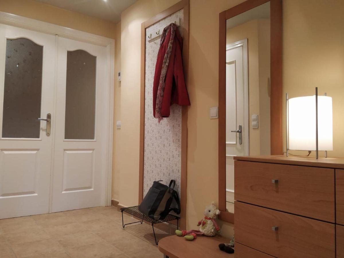 Apartamento Entrerios Barbastro Luaran gambar