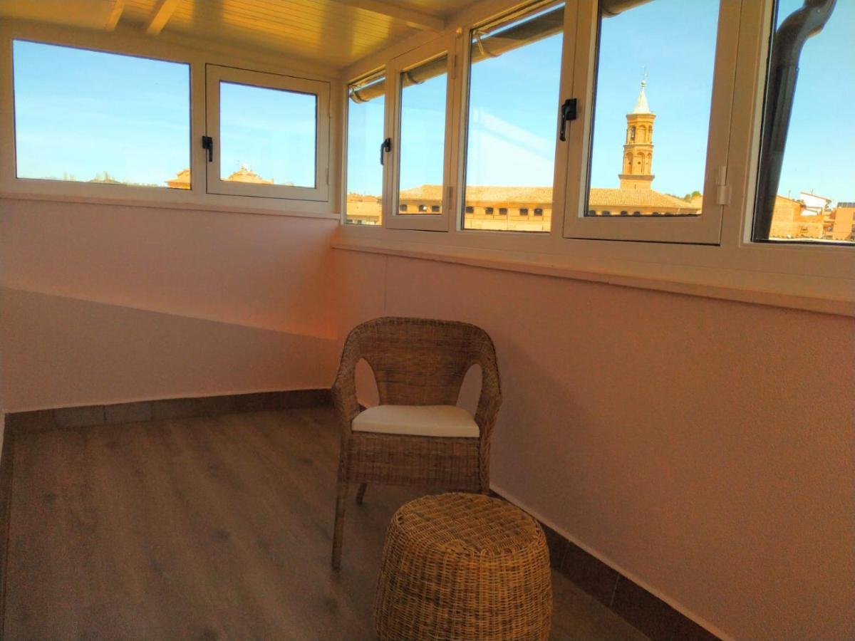 Apartamento Entrerios Barbastro Luaran gambar